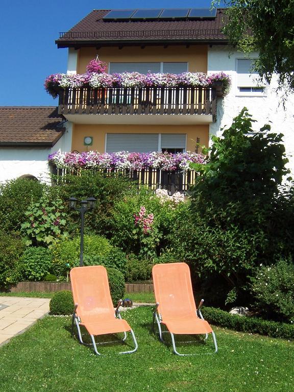 Appartement Haus Rossner à Nemmersdorf Extérieur photo